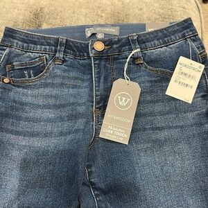 NWT Wit & Wisdom “Ab” solution Luxe Touch Straight Leg